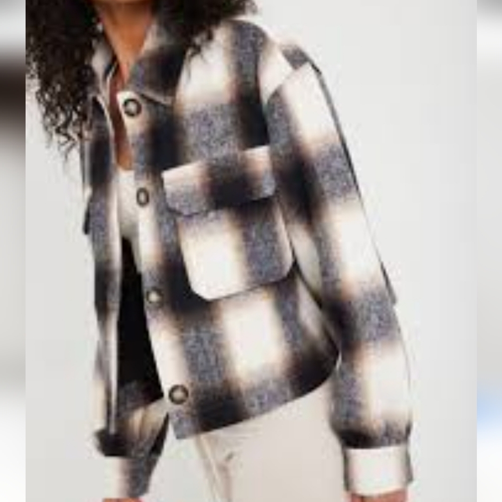 Garage Lined Shacket. Big Buttons. Plaid. Heavy Weight. Crop. Sz Small EUC